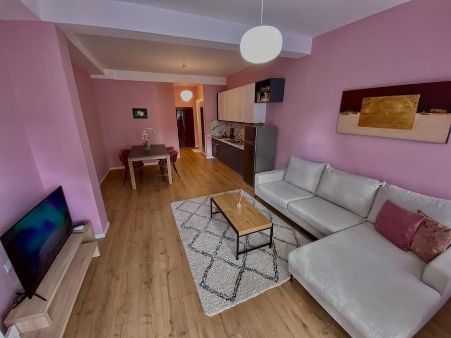 טיראנה Coral Apartment - City Center מראה חיצוני תמונה